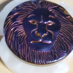 46.5g. LG & HEHEMATITE, PURPLE RAINBOW/ SILVER LION PENDANT, DECOR. FANTASTIC!